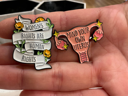 Feminism enamel pin女性主义胸针
