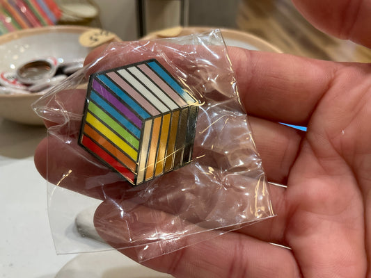 Trans cube enamel pin 支持跨性别胸针